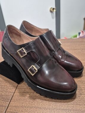 Like New! All Black Double Buckle Heeled Platform Shoes In Wine Burgundy